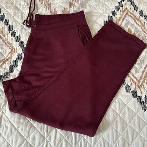 Secret Treasures Burgundy Baggy Wide Leg Sweatpants. Size large. NWOT.